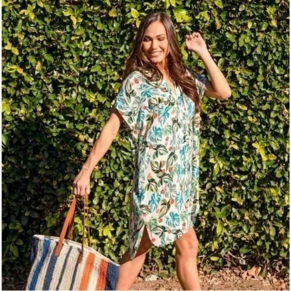 Lost + Wander seaside escape tropical cover up midi dress - Picture 3 of 9